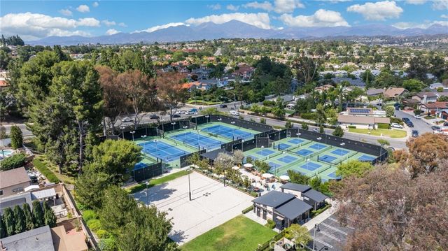26665 Baronet, Mission Viejo, CA 92692