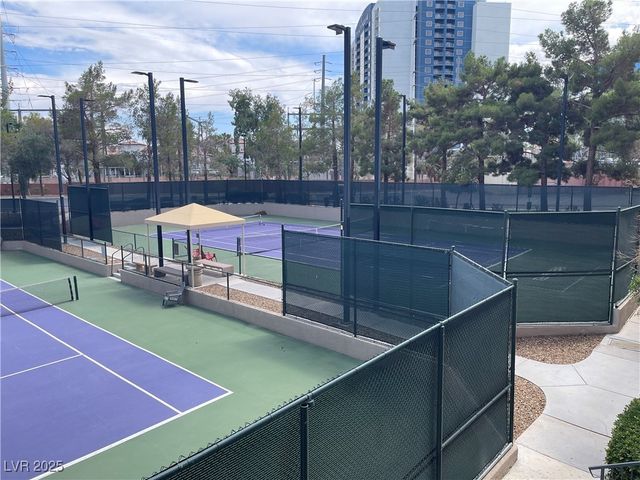 220 East Flamingo Road 227, Las Vegas, NV 89169