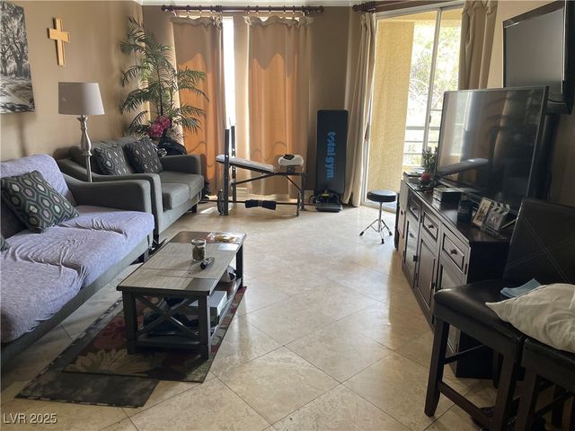 220 East Flamingo Road 227, Las Vegas, NV 89169