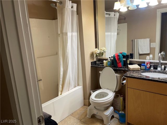 220 East Flamingo Road 227, Las Vegas, NV 89169