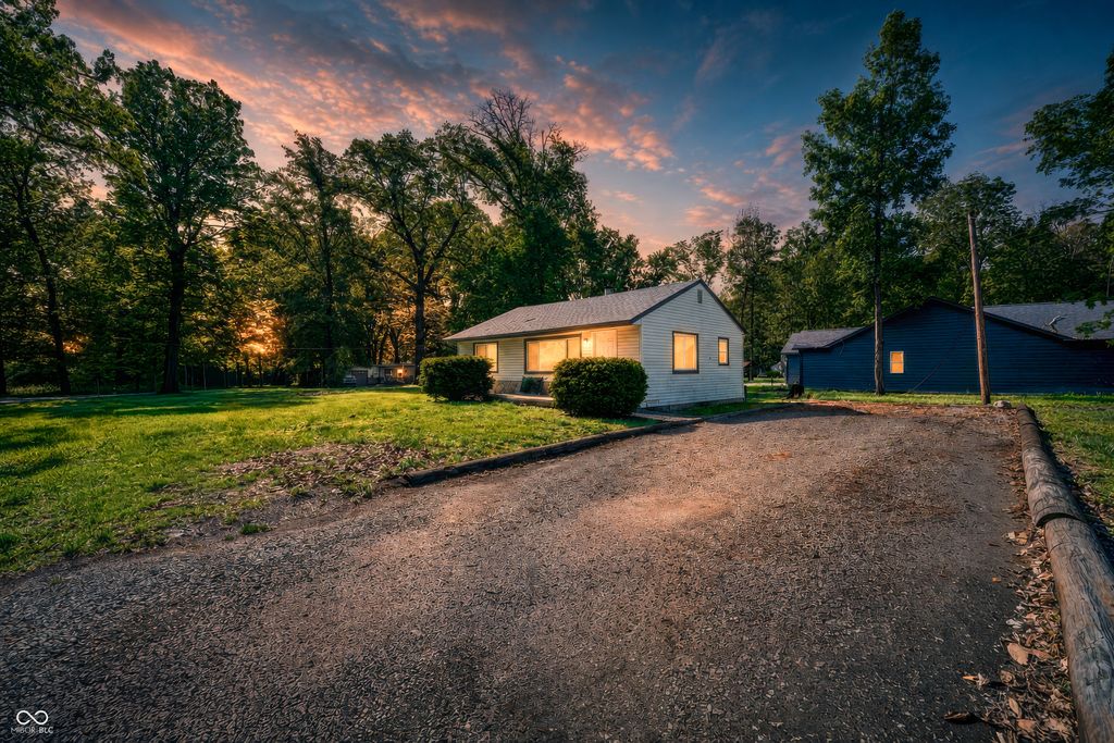 2809 Taxus Street, Anderson, IN 46011