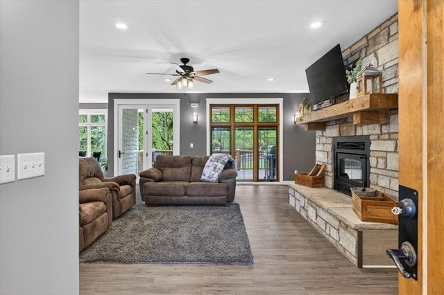 12301 E 78th Street, Kansas City, MO 64138