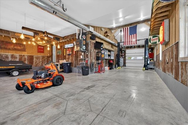 12301 E 78th Street, Kansas City, MO 64138
