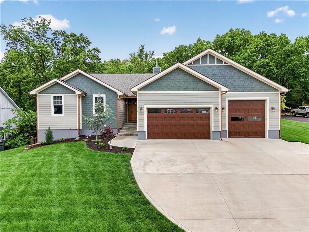 12301 E 78th Street, Kansas City, MO 64138
