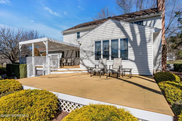 5 Winthrop Drive, Holmdel, NJ 07733