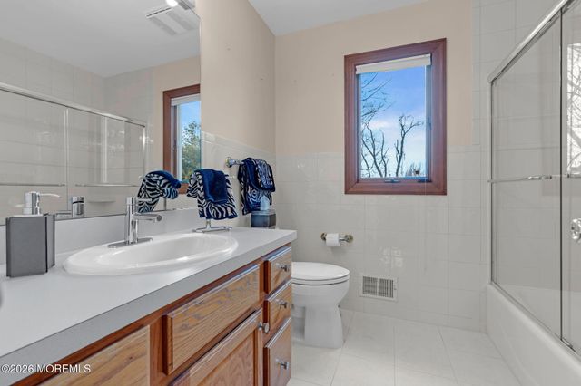 5 Winthrop Drive, Holmdel, NJ 07733