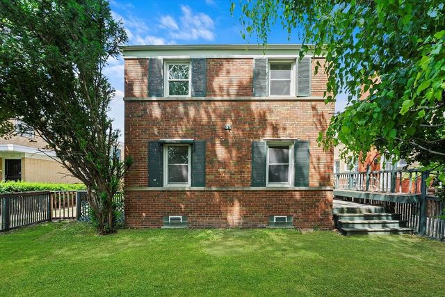 1122 N Harlem Avenue A, River Forest, IL 60305