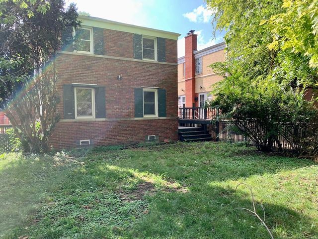 1122 N Harlem Avenue A, River Forest, IL 60305