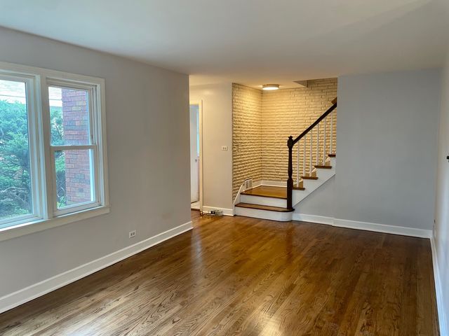 1122 N Harlem Avenue A, River Forest, IL 60305