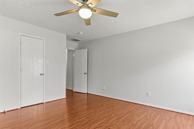 6 Thicket Grove Place, The Woodlands, TX 77385