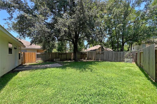 6 Thicket Grove Place, The Woodlands, TX 77385