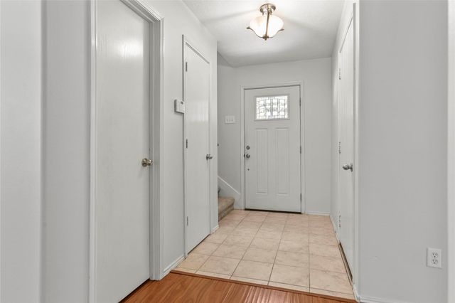 6 Thicket Grove Place, The Woodlands, TX 77385