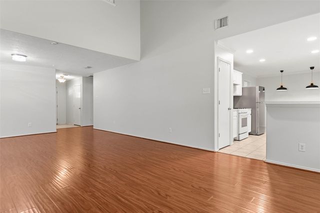 6 Thicket Grove Place, The Woodlands, TX 77385