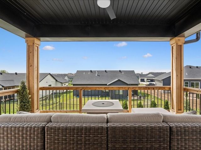 1227 Berkshire Lane, North Liberty, IA 52317
