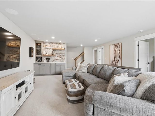 1227 Berkshire Lane, North Liberty, IA 52317