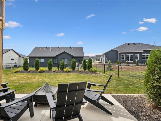 1227 Berkshire Lane, North Liberty, IA 52317