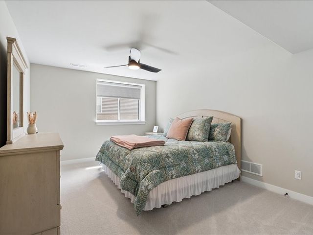 1227 Berkshire Lane, North Liberty, IA 52317