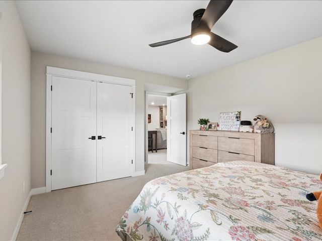 1227 Berkshire Lane, North Liberty, IA 52317