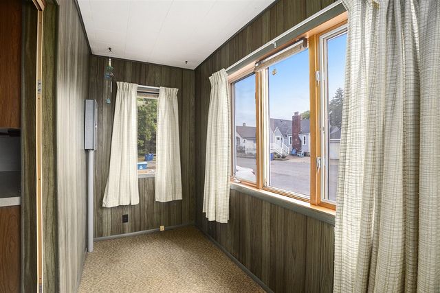 15 Lakeshore Drive, Manistee, MI 49660