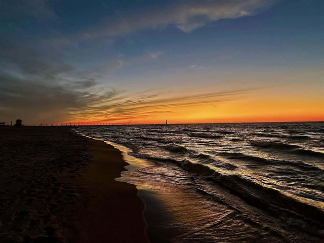 15 Lakeshore Drive, Manistee, MI 49660