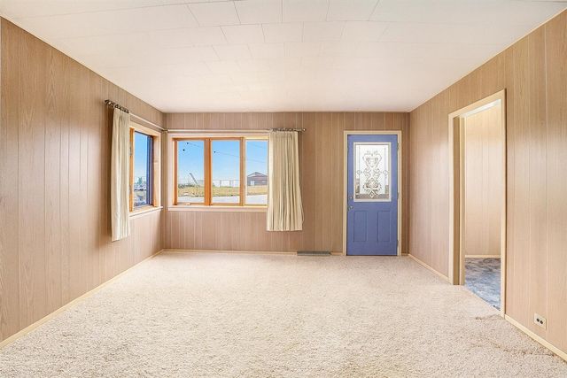 15 Lakeshore Drive, Manistee, MI 49660