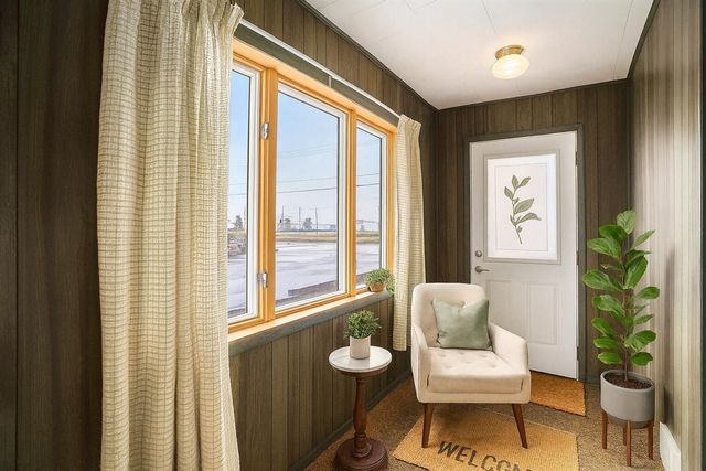 15 Lakeshore Drive, Manistee, MI 49660