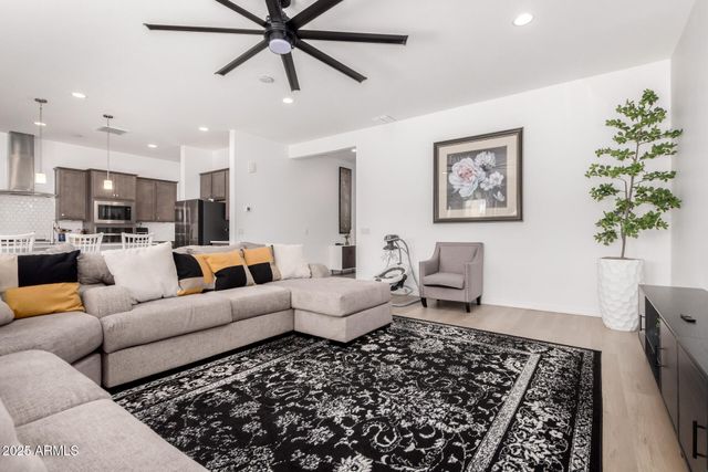 12393 W TRUMBULL Road, Avondale, AZ 85323