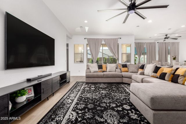 12393 W TRUMBULL Road, Avondale, AZ 85323