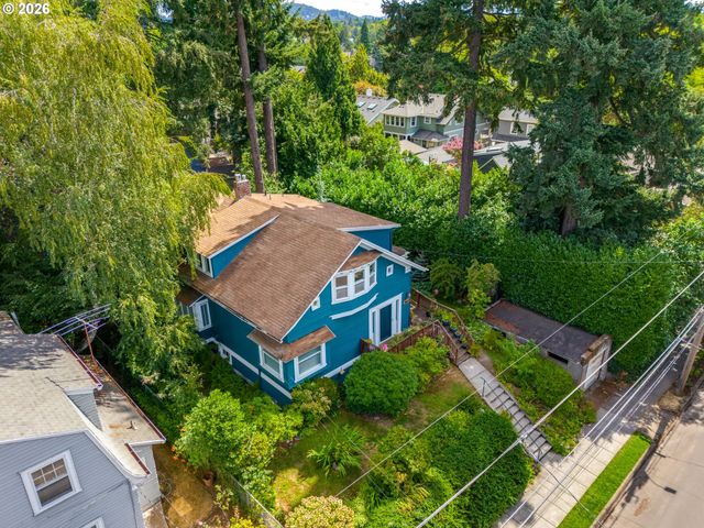 2012 Ne 27TH Ave, Portland, OR 97212
