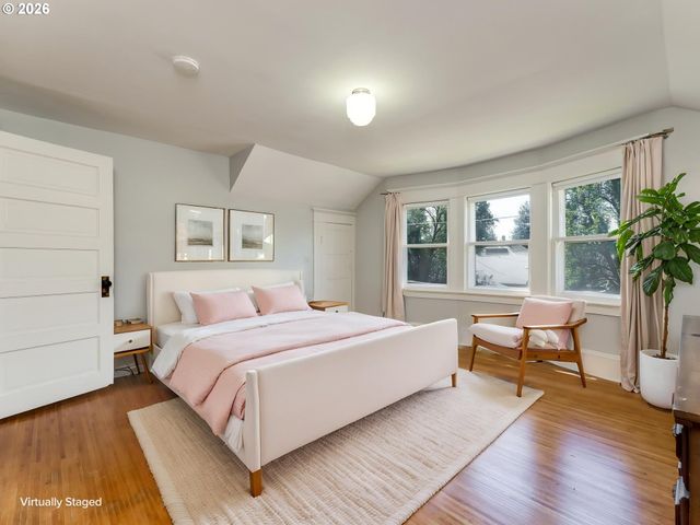 2012 Ne 27TH Ave, Portland, OR 97212