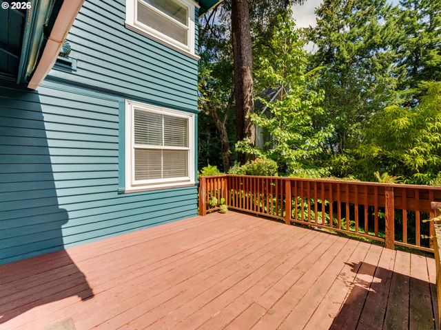 2012 Ne 27TH Ave, Portland, OR 97212