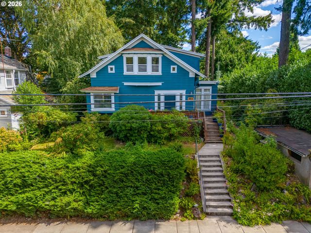 2012 Ne 27TH Ave, Portland, OR 97212