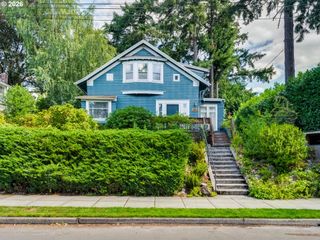 2012 Ne 27TH Ave, Portland, OR 97212