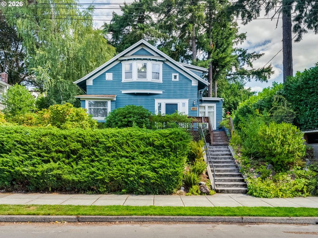 2012 Ne 27TH Ave, Portland, OR 97212