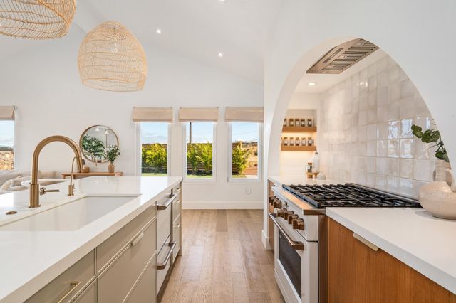 2040 Kanakanui Rd, Kihei, HI 96753