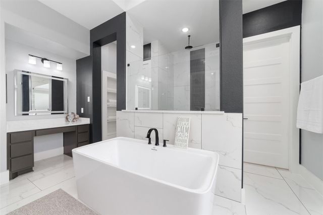 13702 Martingale Pointe Drive, Cypress, TX 77433