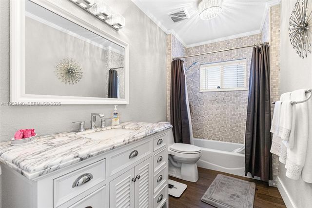 9390 SW 190th St, Cutler Bay, FL 33157