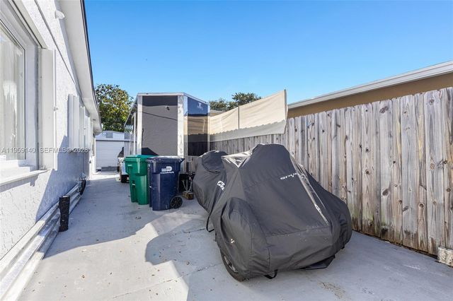 9390 SW 190th St, Cutler Bay, FL 33157