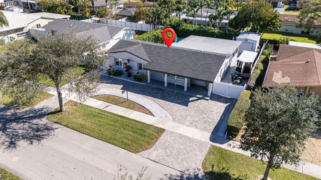 9390 SW 190th St, Cutler Bay, FL 33157