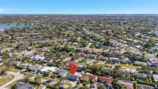 9390 SW 190th St, Cutler Bay, FL 33157