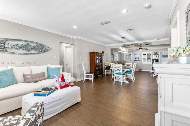 9390 SW 190th St, Cutler Bay, FL 33157