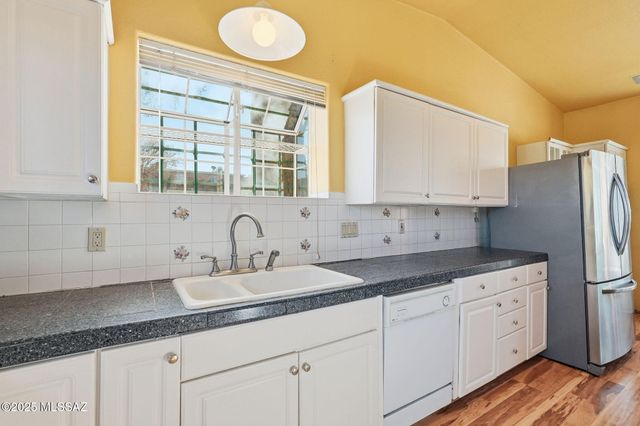 2735 N Silver Reef Drive, Nogales, AZ 85621