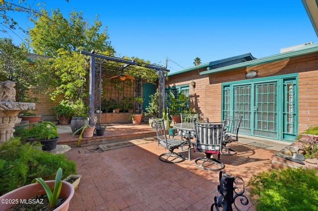 2735 N Silver Reef Drive, Nogales, AZ 85621