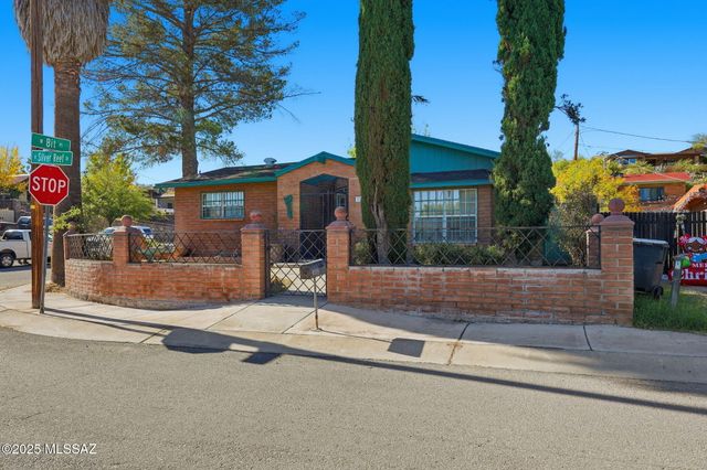 2735 N Silver Reef Drive, Nogales, AZ 85621