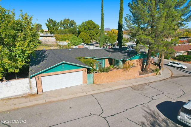 2735 N Silver Reef Drive, Nogales, AZ 85621