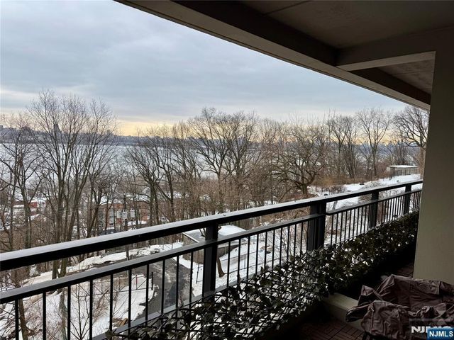 4 Horizon Road G-20, Fort Lee, NJ 07024