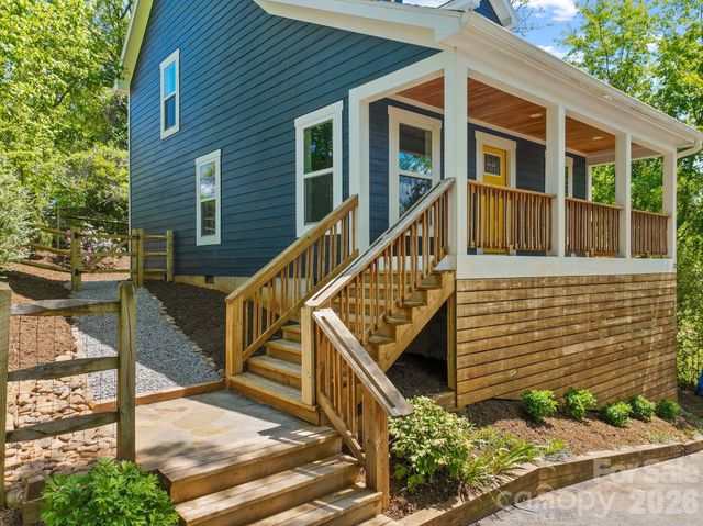 13 Annie Street, Asheville, NC 28806