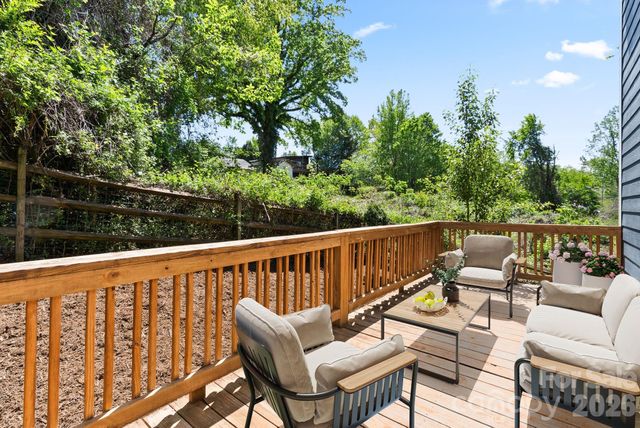 13 Annie Street, Asheville, NC 28806