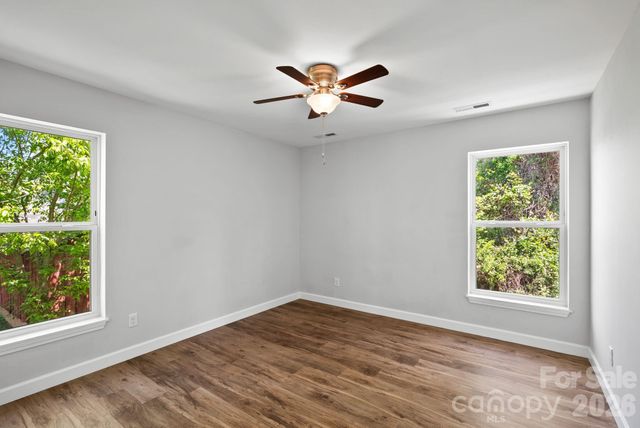 13 Annie Street, Asheville, NC 28806