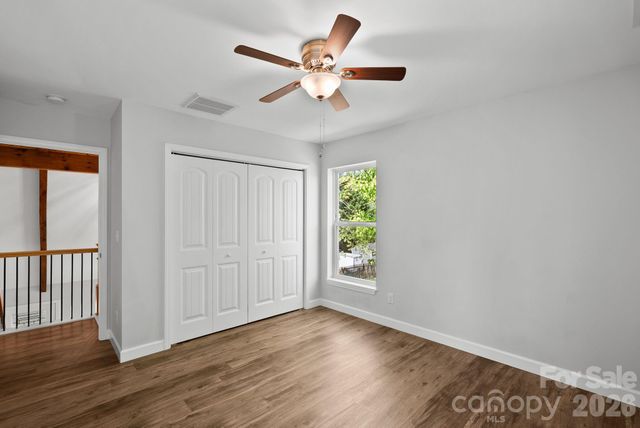 13 Annie Street, Asheville, NC 28806